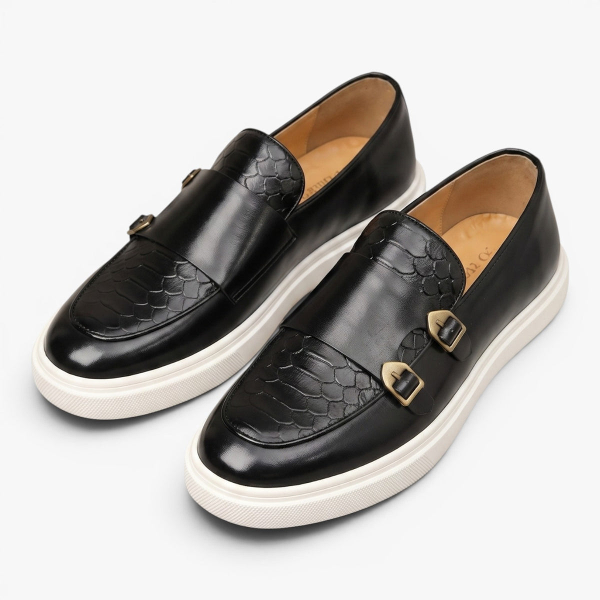 Old Fortune | Herrenslipper mit dekorativem Riemen und geprägtem Finish