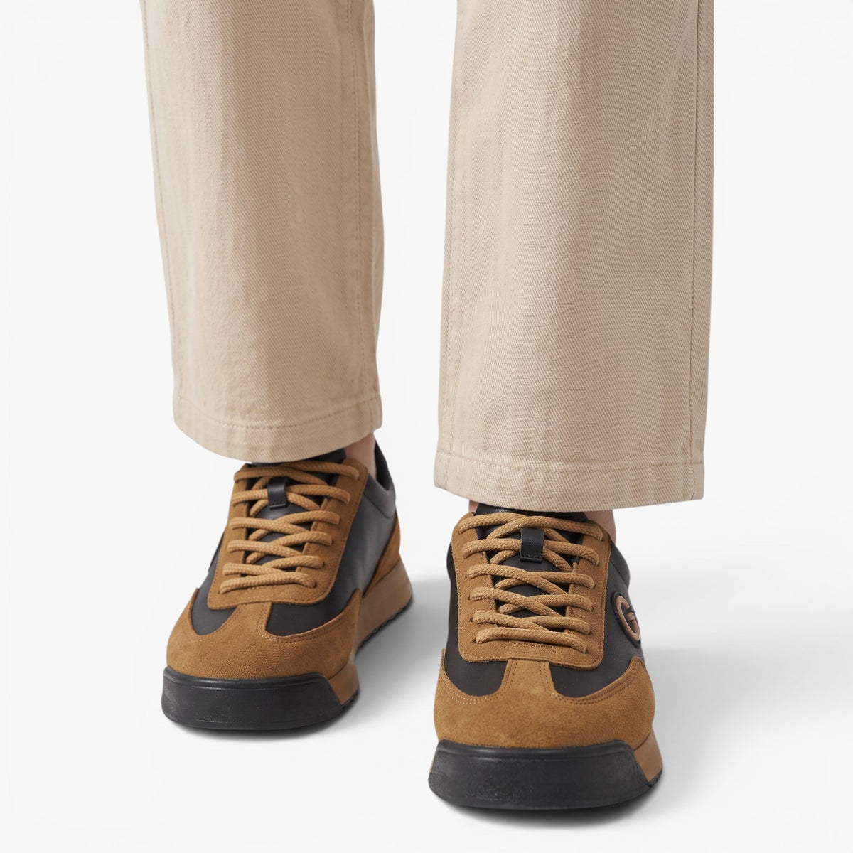 Old Fortune | Herren-Sneaker mit kontrastierenden Paneelen und Schnürung